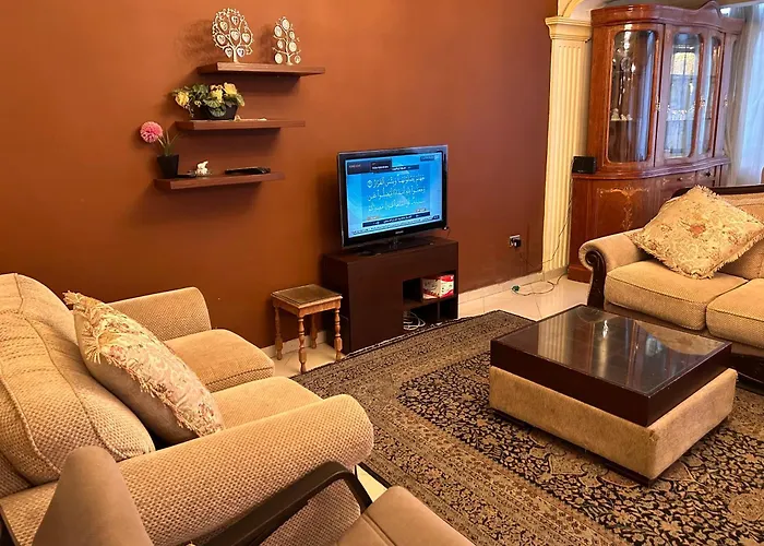 Ezzat Salama Abbas Al Akkad Hotel