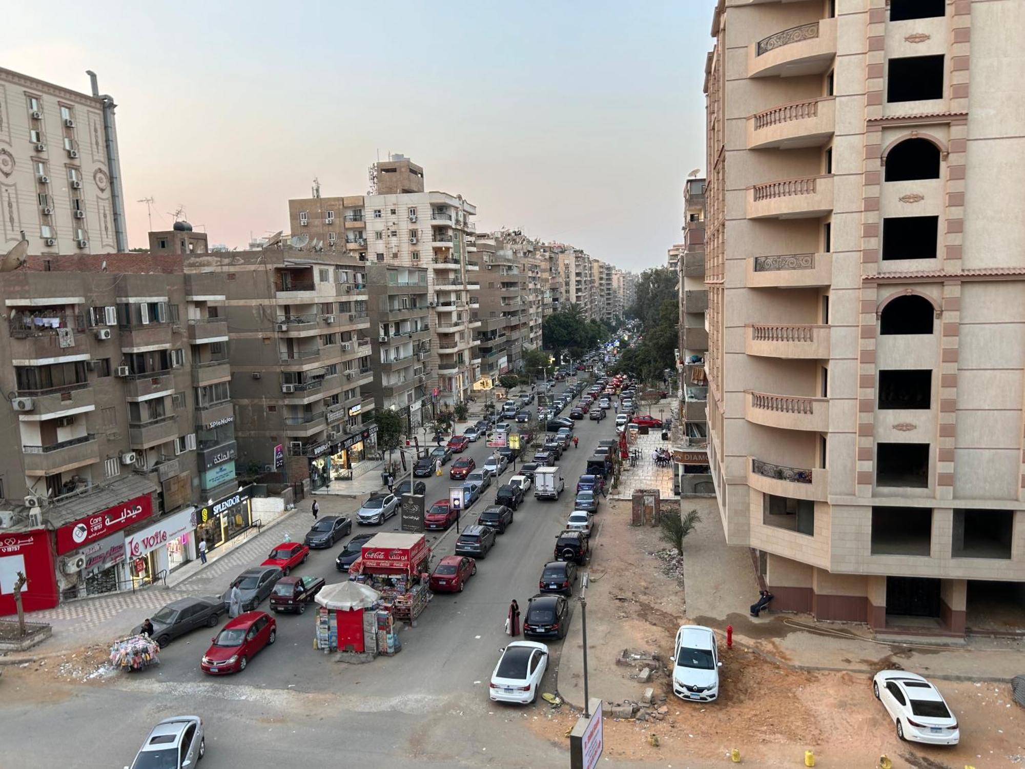 Ezzat Salama Abbas Al Akkad Apartment