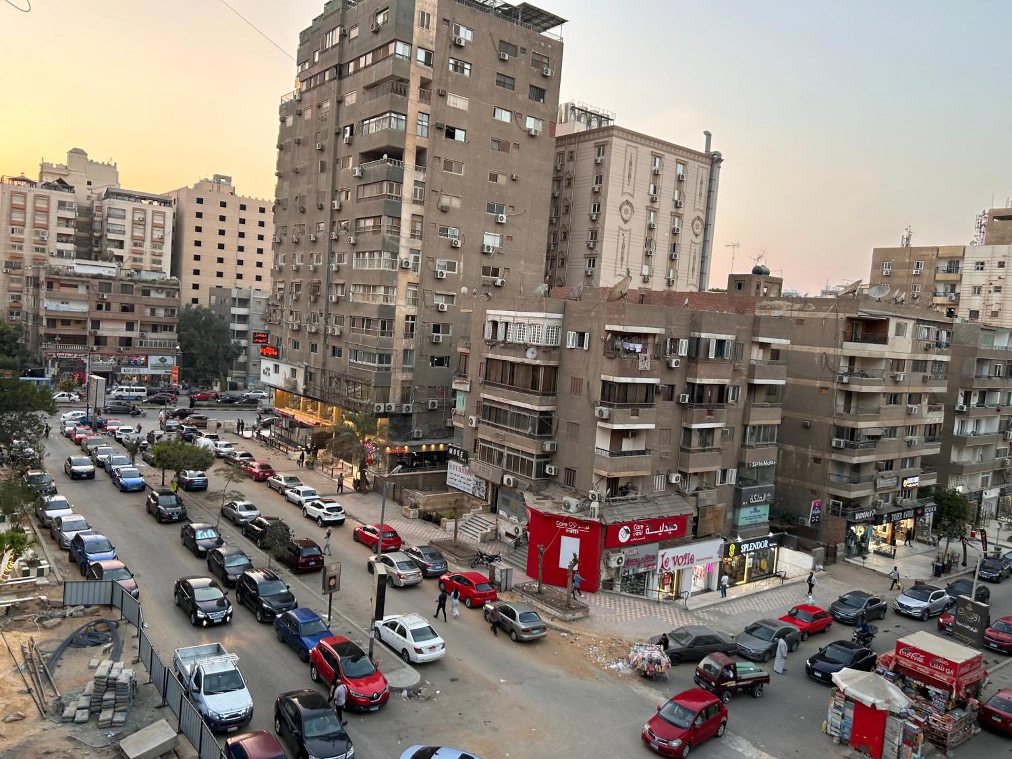 Apartamento Ezzat Salama Abbas Al Akkad